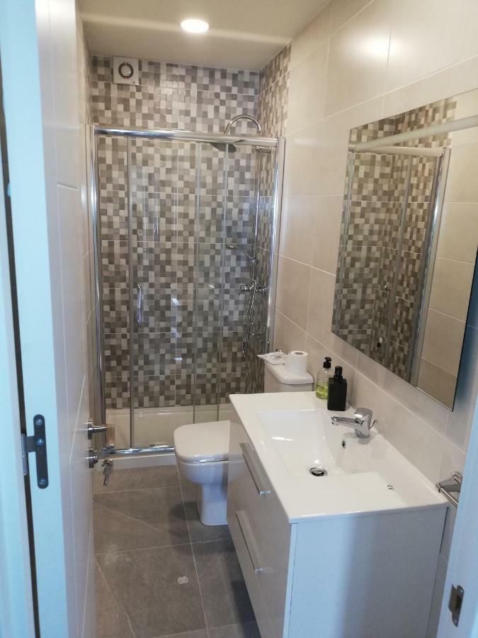 Bed and Breakfast Residencia Compostela 2 Сантьяго-де-Компостела Экстерьер фото