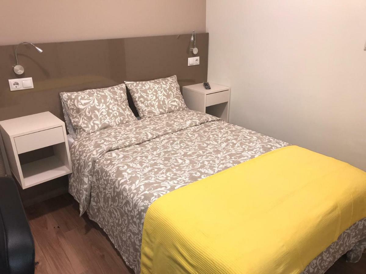 Bed and Breakfast Residencia Compostela 2 Сантьяго-де-Компостела Экстерьер фото